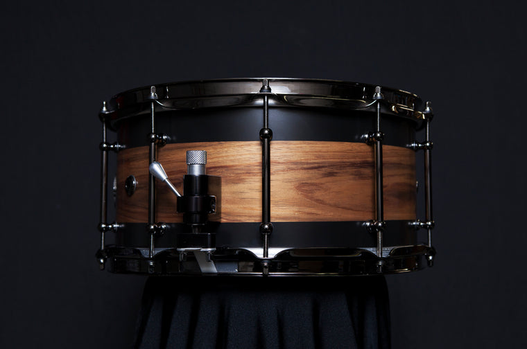 Evetts Drums Nic Pettersen Signature snare 16ply Tasmanian Blackwood Nickel Black hardware
